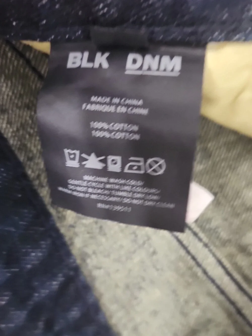 BLK DNM Women's Dark Indigo Frayed Denim Cutoff Shorts 2